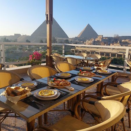Doudou Pyramids View Hotel Kafret el-Gabal Kültér fotó