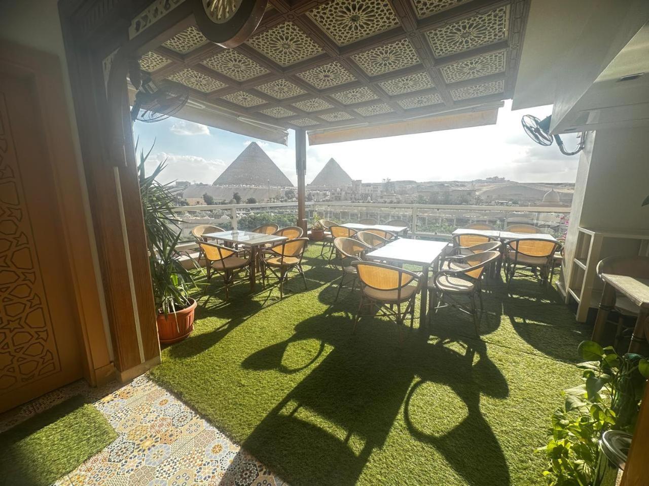 Doudou Pyramids View Hotel Kafret el-Gabal Kültér fotó