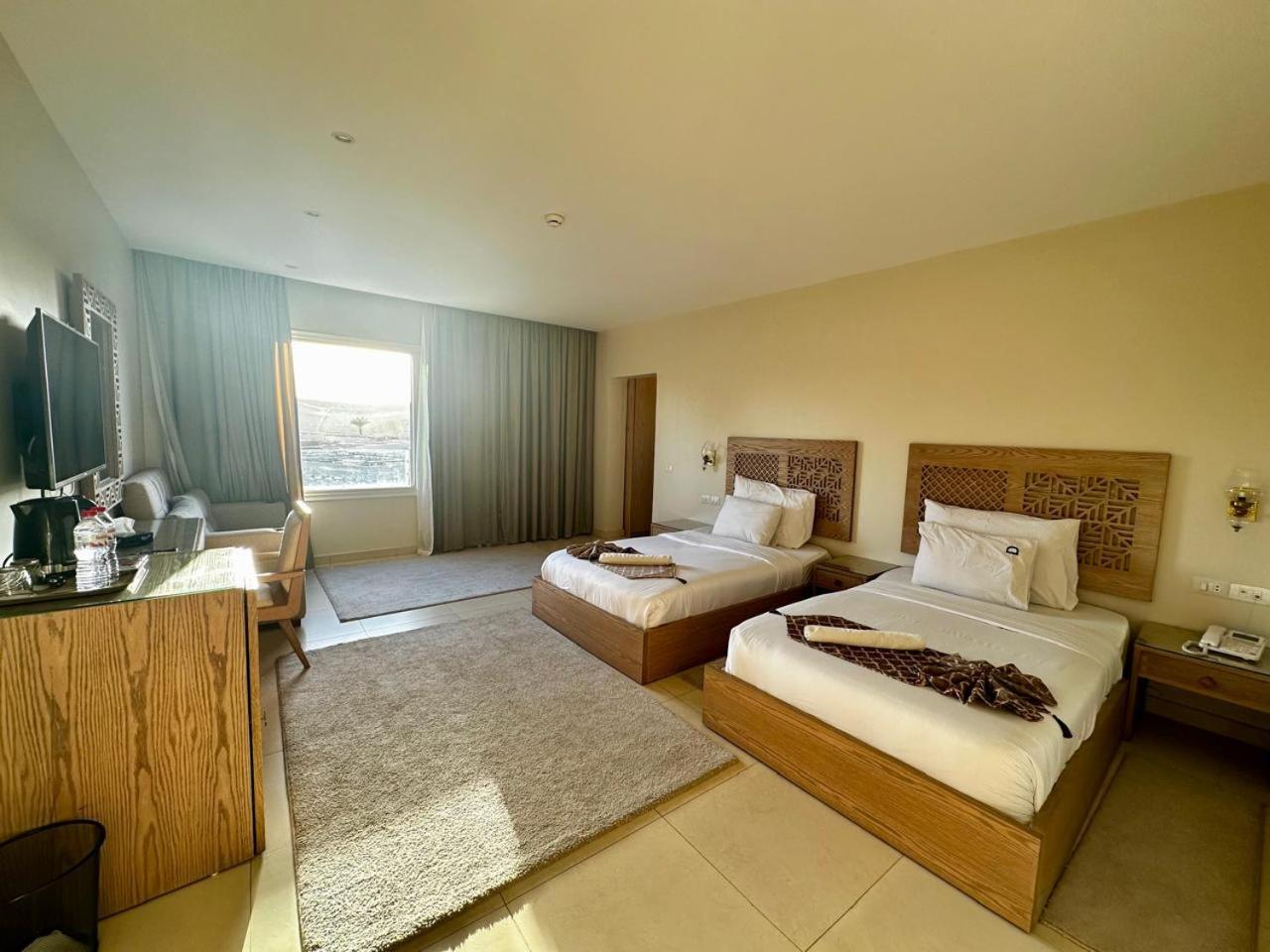 Doudou Pyramids View Hotel Kafret el-Gabal Kültér fotó