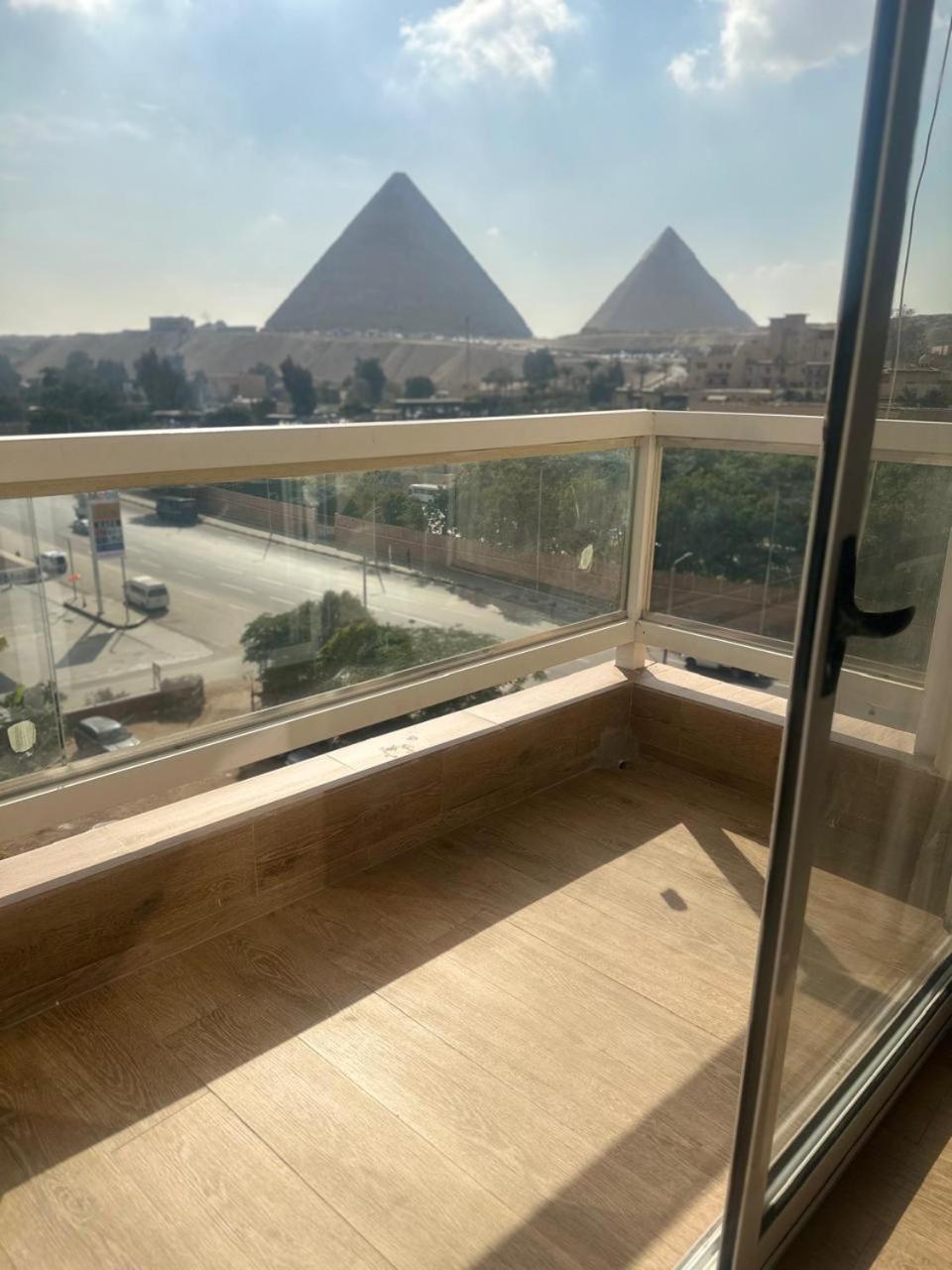 Doudou Pyramids View Hotel Kafret el-Gabal Kültér fotó